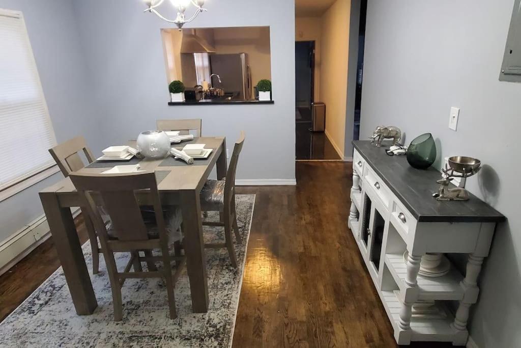 Quiet 3 Bedroom Apartment In Private Home New York Exteriör bild