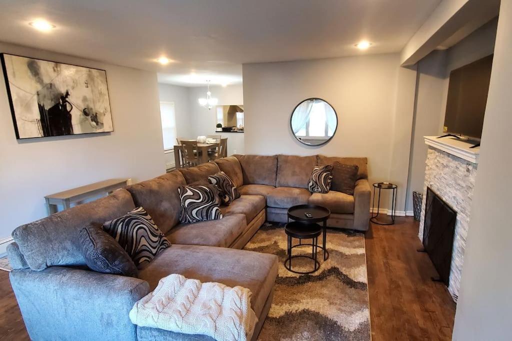 Quiet 3 Bedroom Apartment In Private Home New York Exteriör bild