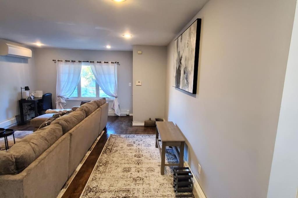 Quiet 3 Bedroom Apartment In Private Home New York Exteriör bild