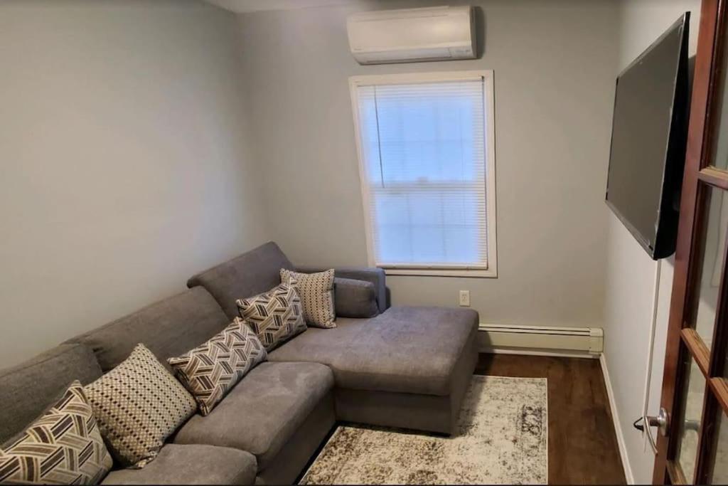 Quiet 3 Bedroom Apartment In Private Home New York Exteriör bild